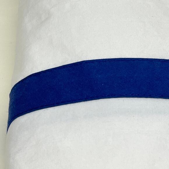 Pottery Barn White Cotton Bed Skirt Blue Trim Queen Size - Picture 2 of 4